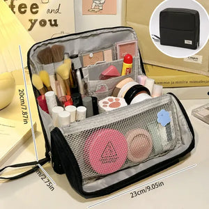 GlamStand – Large Capacity Standing Makeup Bag