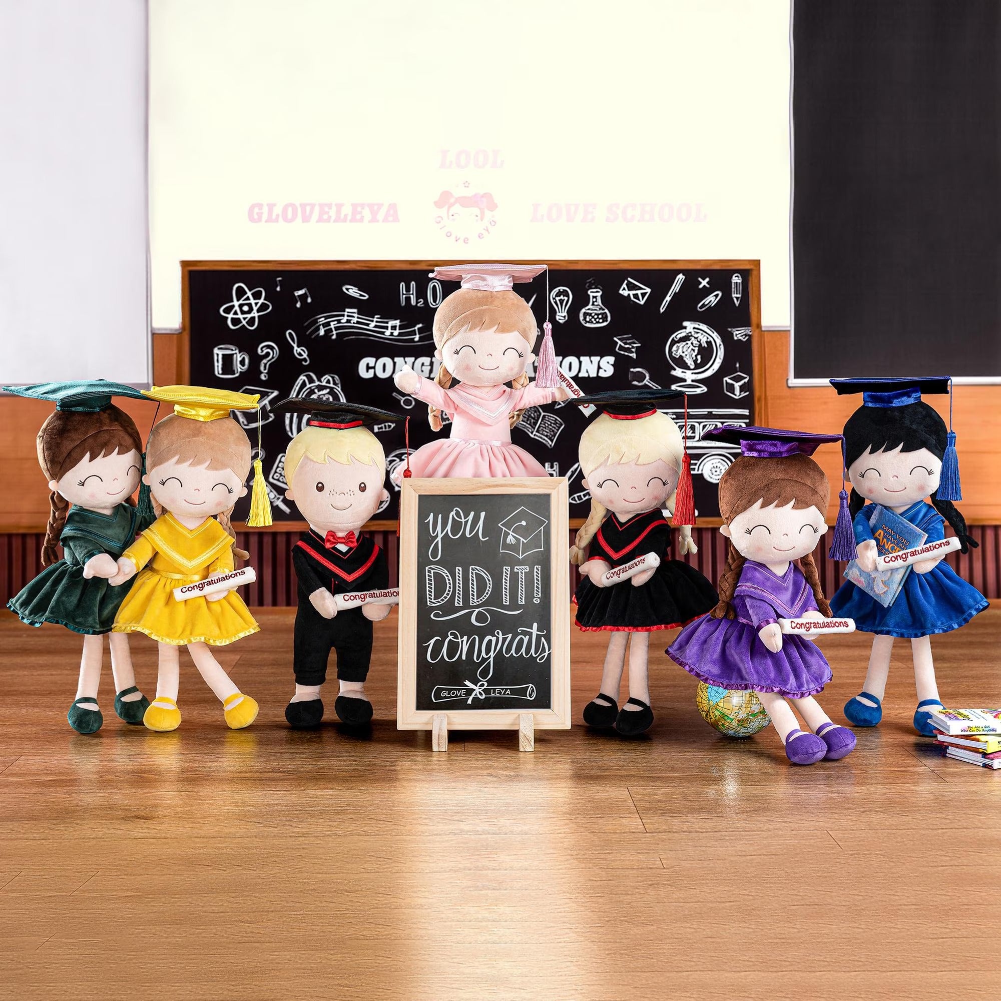 Graduation Plush Doll with Bouquet – Cute Graduation Keepsake Gift 🎓💐