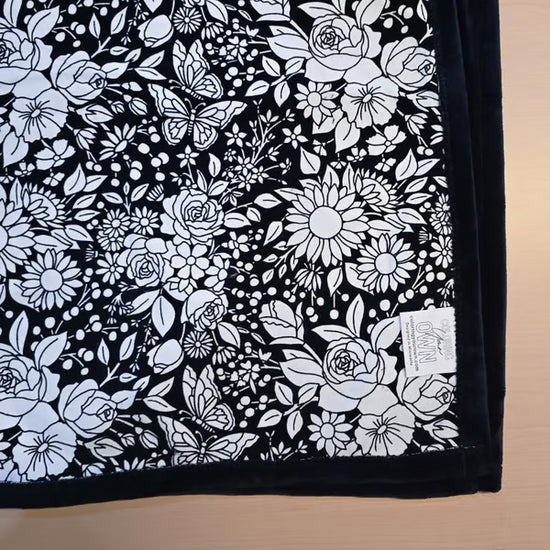 ColorWeave – DIY Coloring Blanket