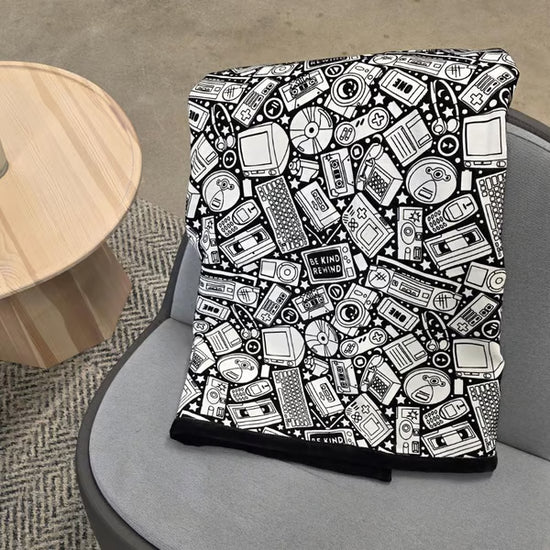 ColorWeave – DIY Coloring Blanket