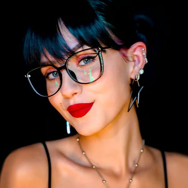 ClarityChic – Fashionable Blue Light Reading Glasses for Women