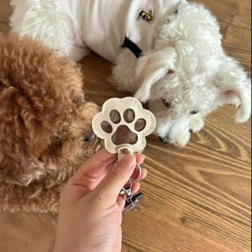 PawLuxe – Leather Pet Paw Keychain Charm