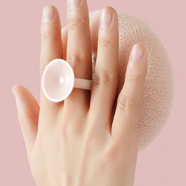 BloomScrub – Soft Sunflower Suction Bath Ball