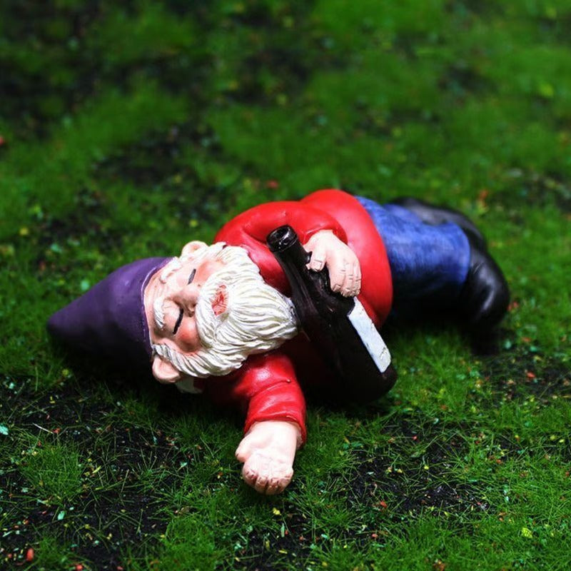 BrewBeards – Hilarious Drunk Gnome Decor