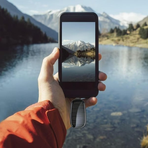 SunVolt – Mini Emergency Solar Power Bank