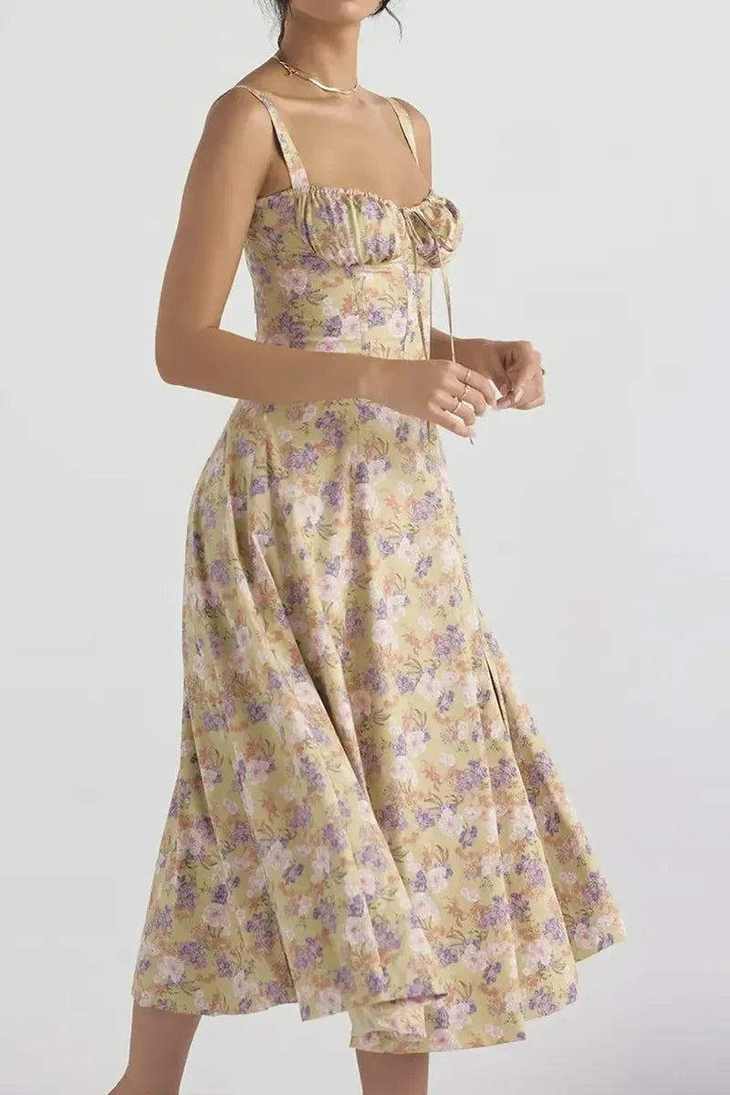 BloomCinch – Sculpted Elegance Floral Dress