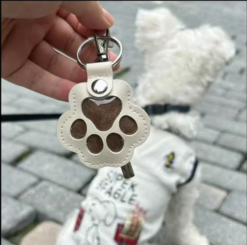 PawLuxe – Leather Pet Paw Keychain Charm