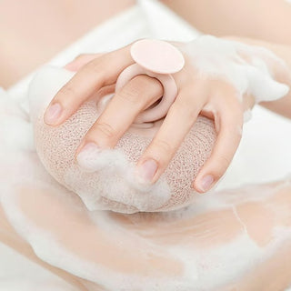 BloomScrub – Soft Sunflower Suction Bath Ball