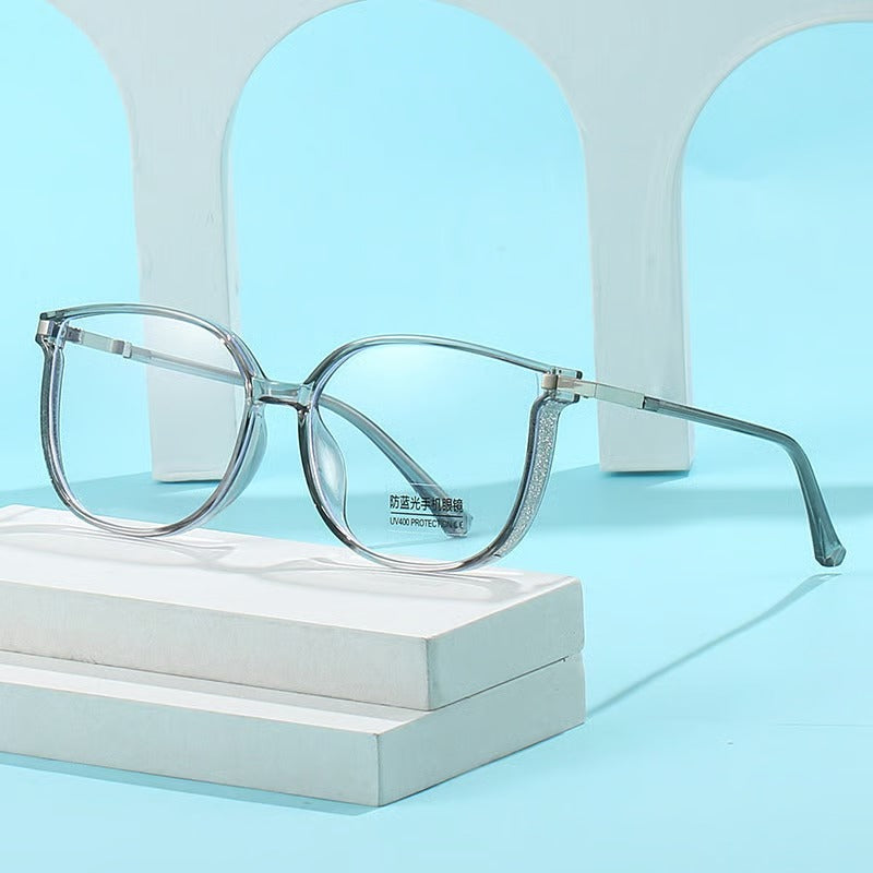 ClarityChic – Fashionable Blue Light Reading Glasses for Women
