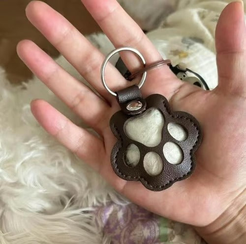 PawLuxe – Leather Pet Paw Keychain Charm