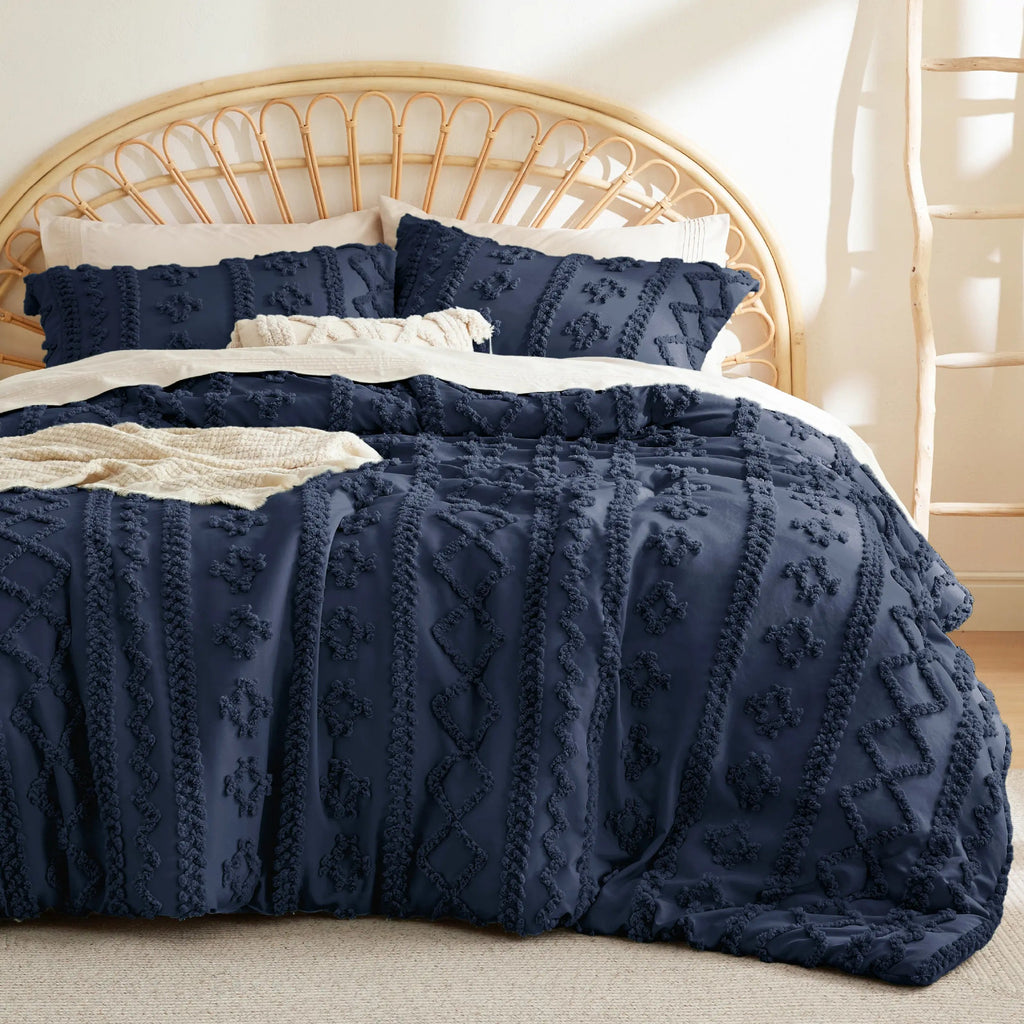 BohoCloud – Tufted Boho Comforter Set with Pillow Shams