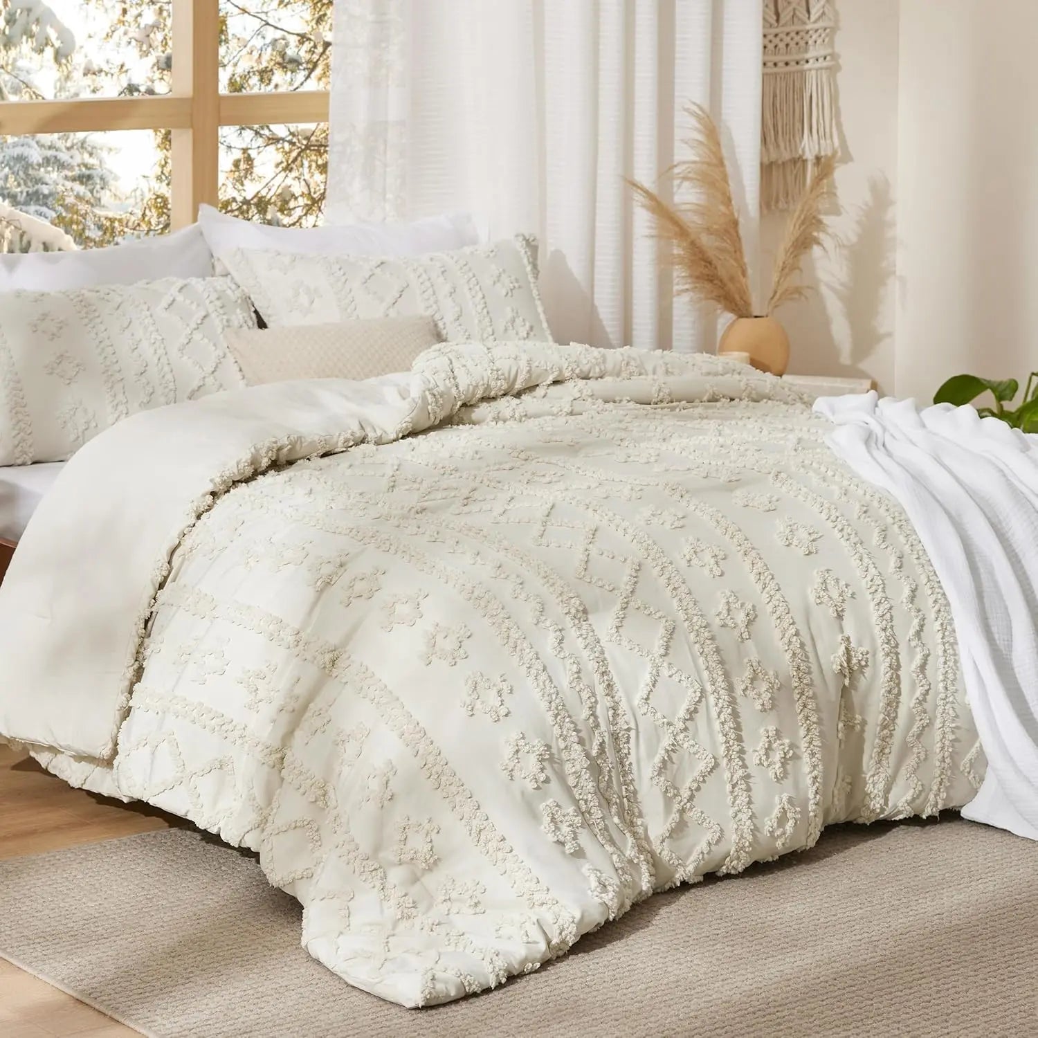 BohoCloud – Tufted Boho Comforter Set with Pillow Shams
