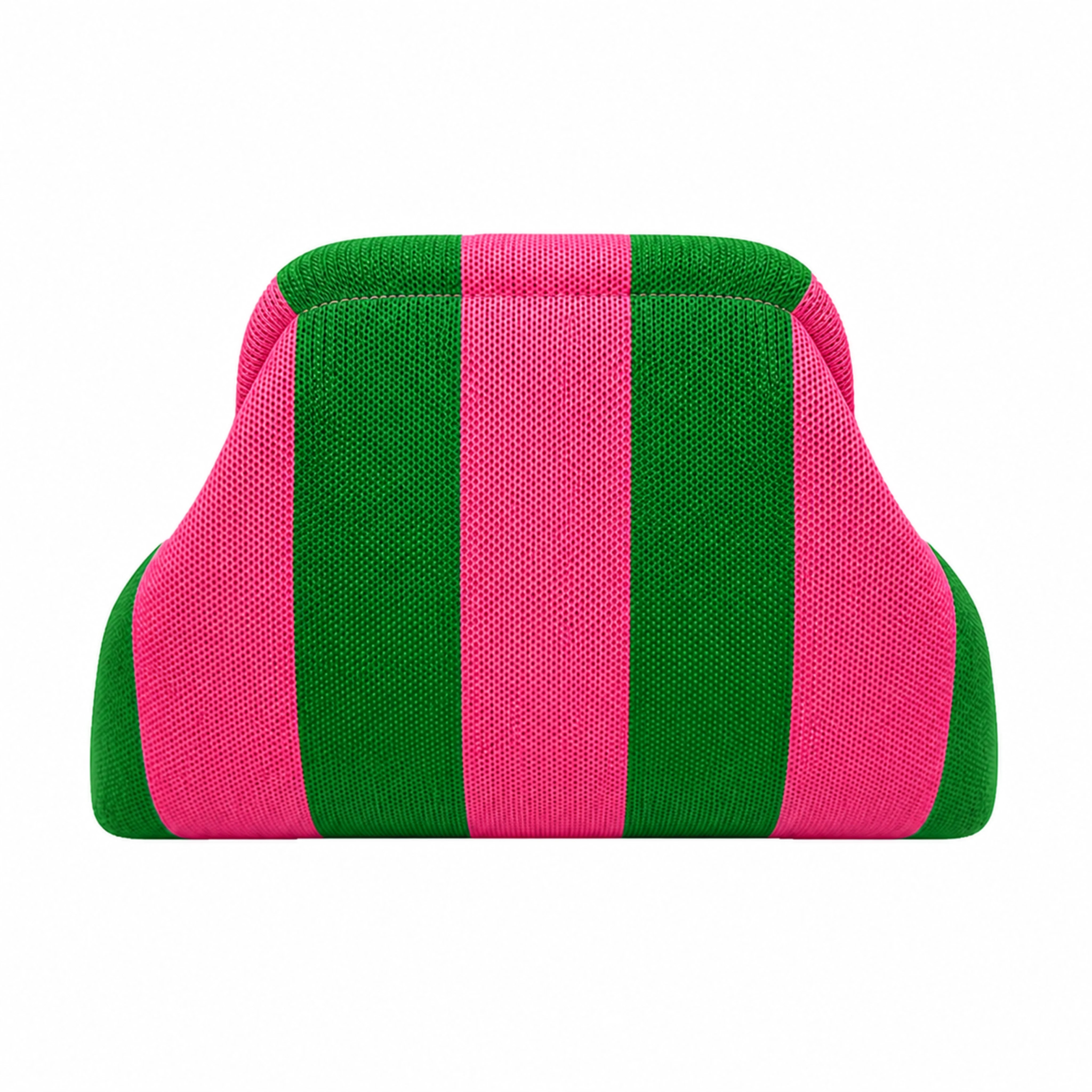 SnapKnit – Snap-Shut Knitted Makeup Bag with Wide Opening