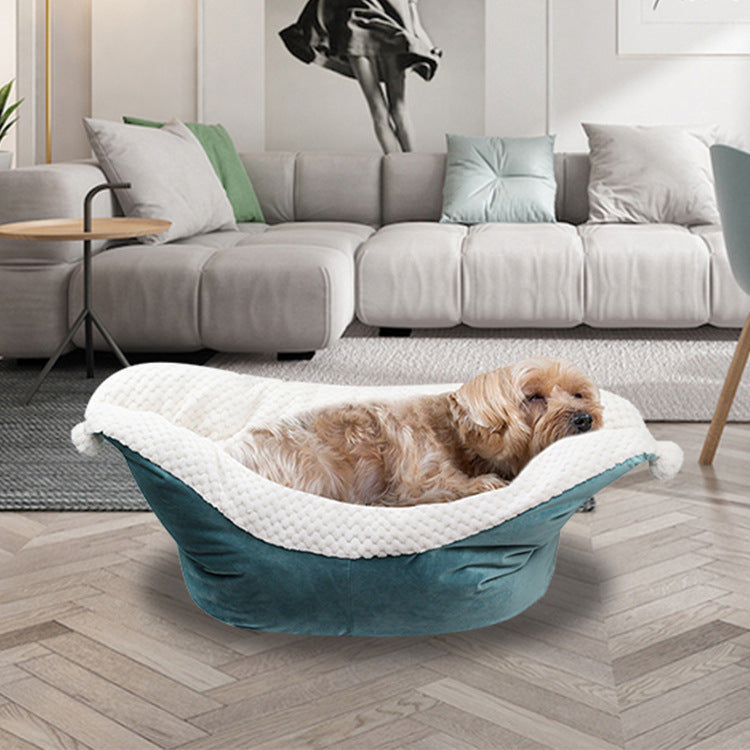 DreamBoat – Calming Velvet Dog Bed