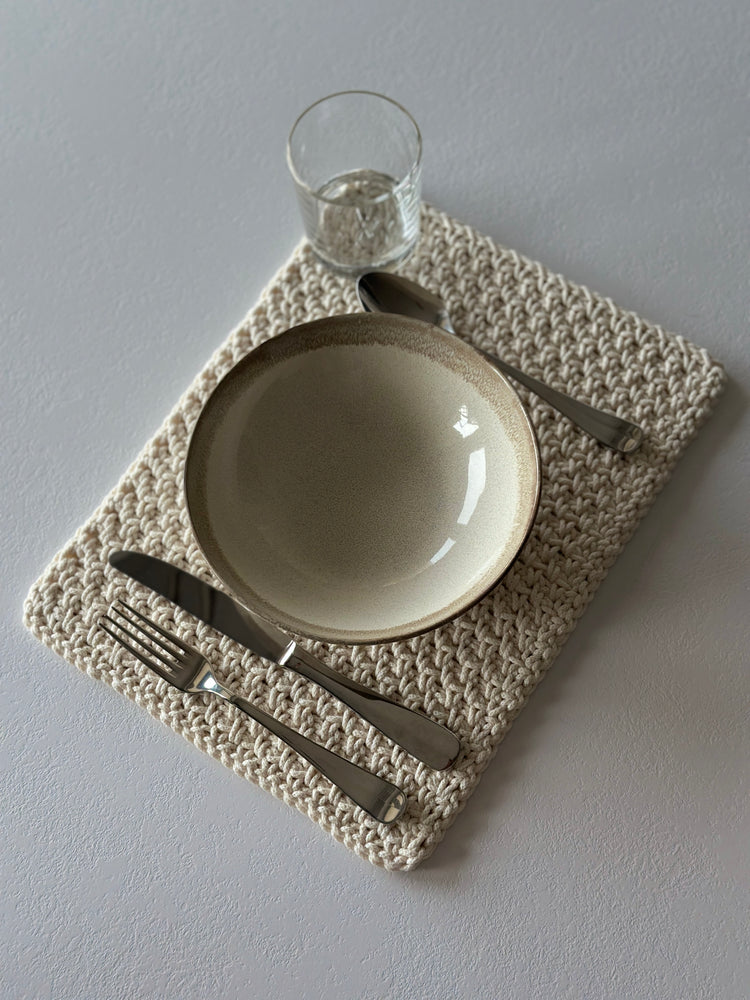WeaveNest – Rectangular Textured Placemat