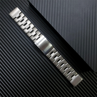 TitanLink – Luxe Titanium Link Band for Garmin QuickFit 22/26mm