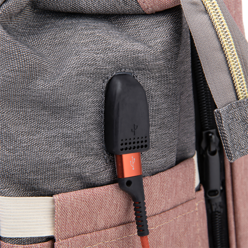 RoamNest – Diaper Backpack with Fold-Out Changing Station