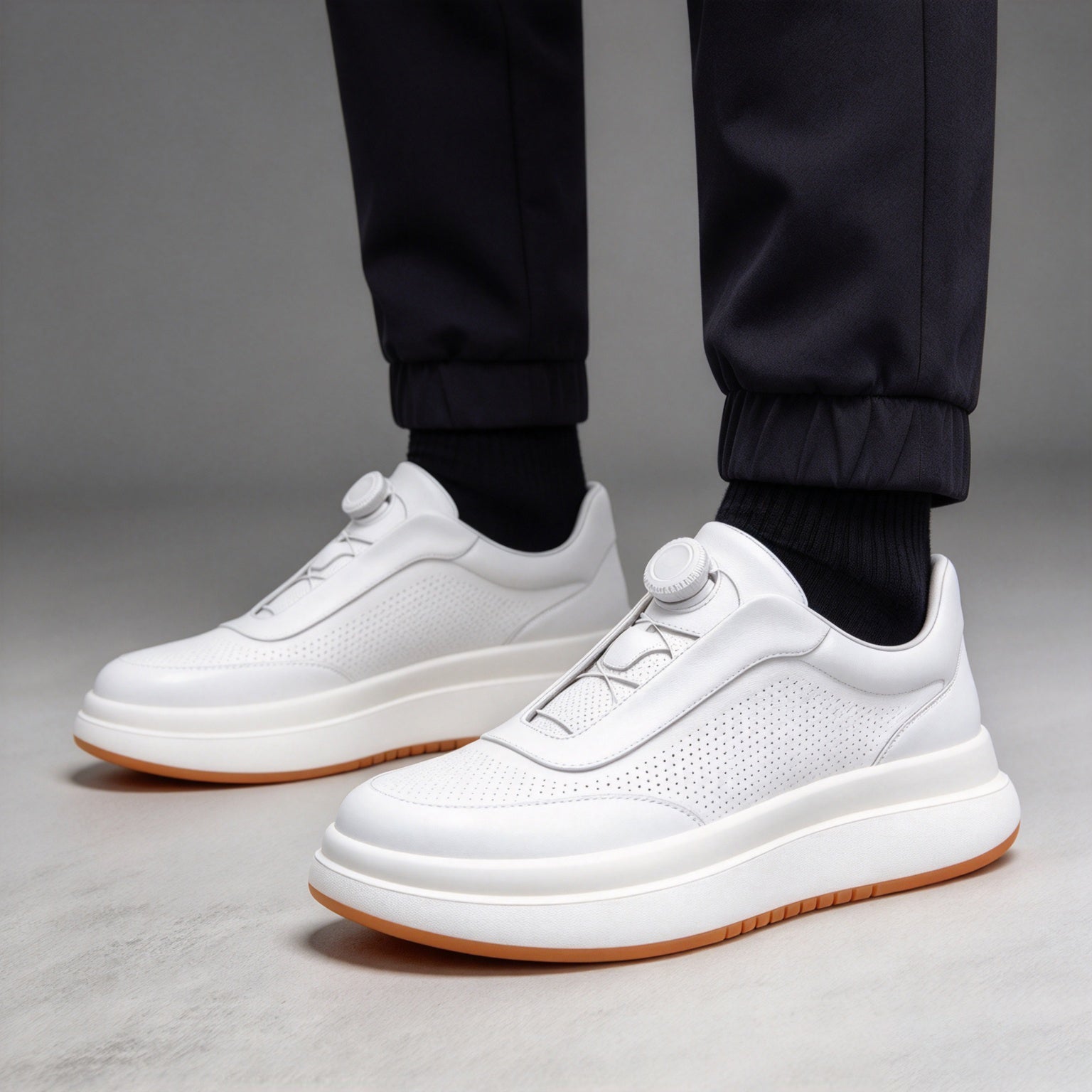 DialStride – Genuine Leather Round-Toe Casual Sneakers