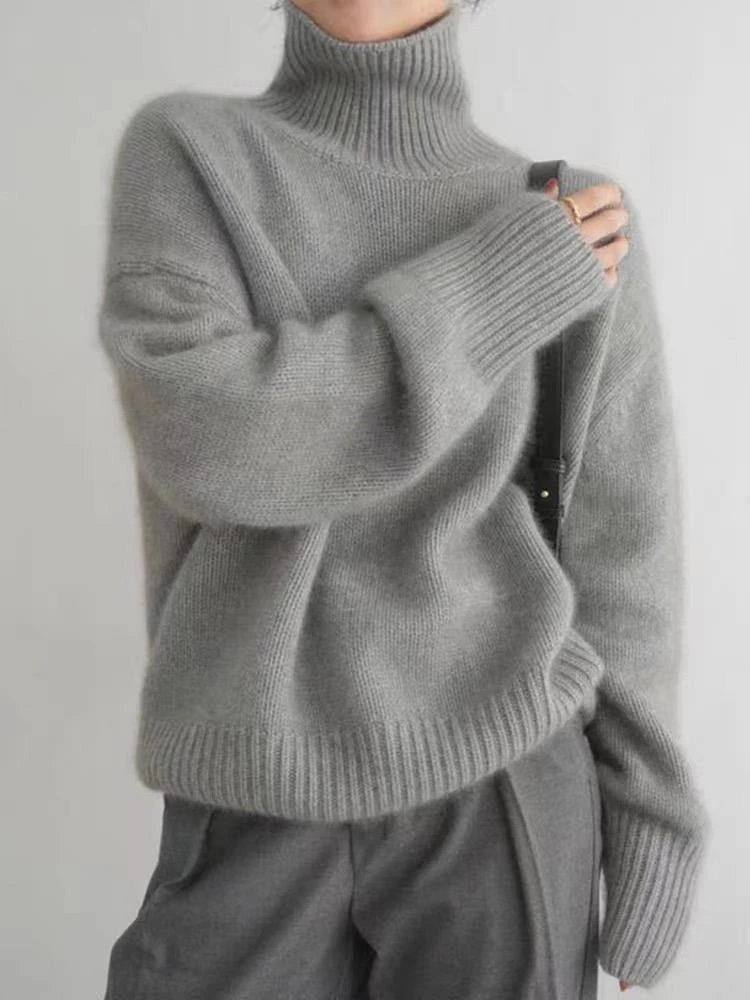 CommuteCozy – Women's Cashmere Turtleneck Sweater