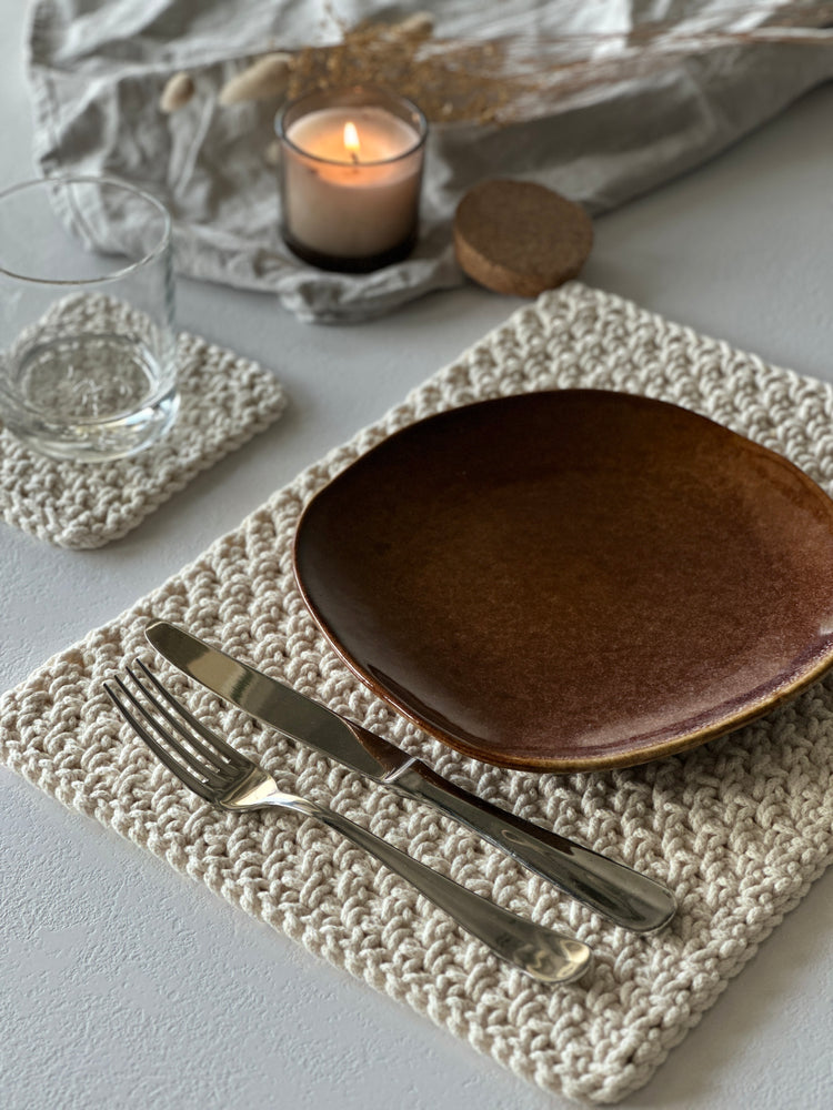 WeaveNest – Rectangular Textured Placemat