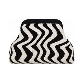 SnapKnit – Snap-Shut Knitted Makeup Bag with Wide Opening