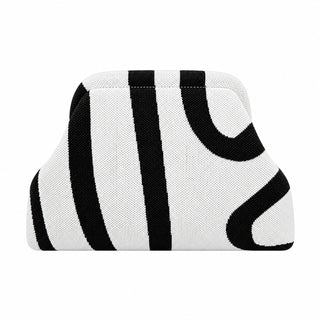 SnapKnit – Snap-Shut Knitted Makeup Bag with Wide Opening