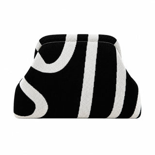SnapKnit – Snap-Shut Knitted Makeup Bag with Wide Opening