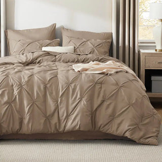 ☁️ CloudPleat – All-Season Pintuck Comforter Set