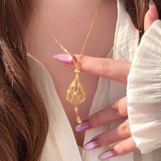 ✨StarGlow – Celestial Crystal Cage Pendant Necklace