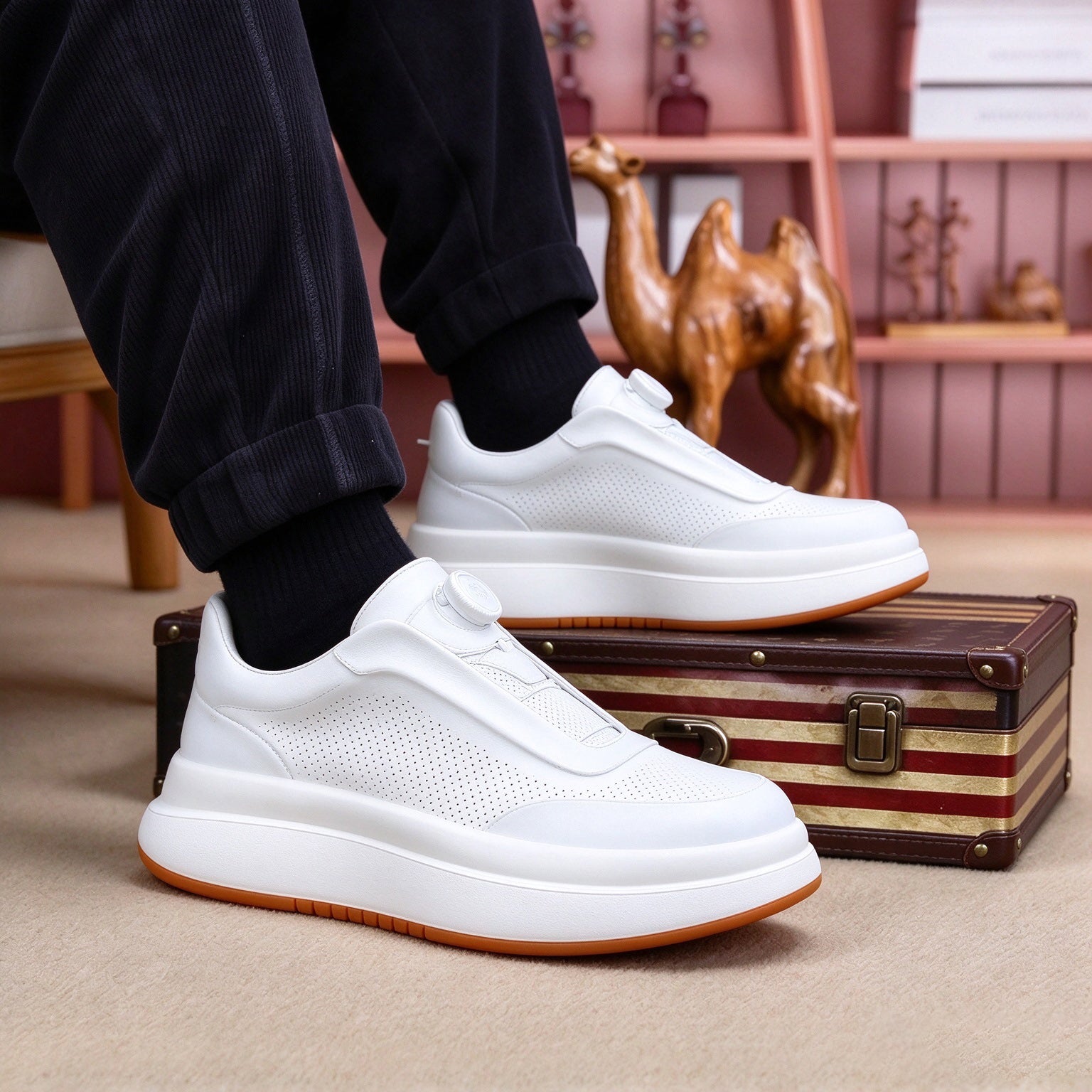 DialStride – Genuine Leather Round-Toe Casual Sneakers