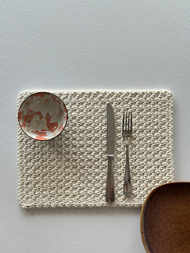 WeaveNest – Rectangular Textured Placemat