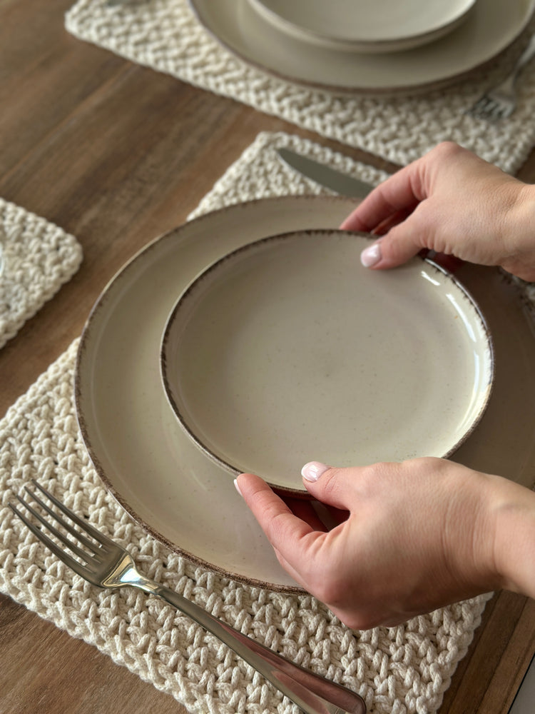 WeaveNest – Rectangular Textured Placemat