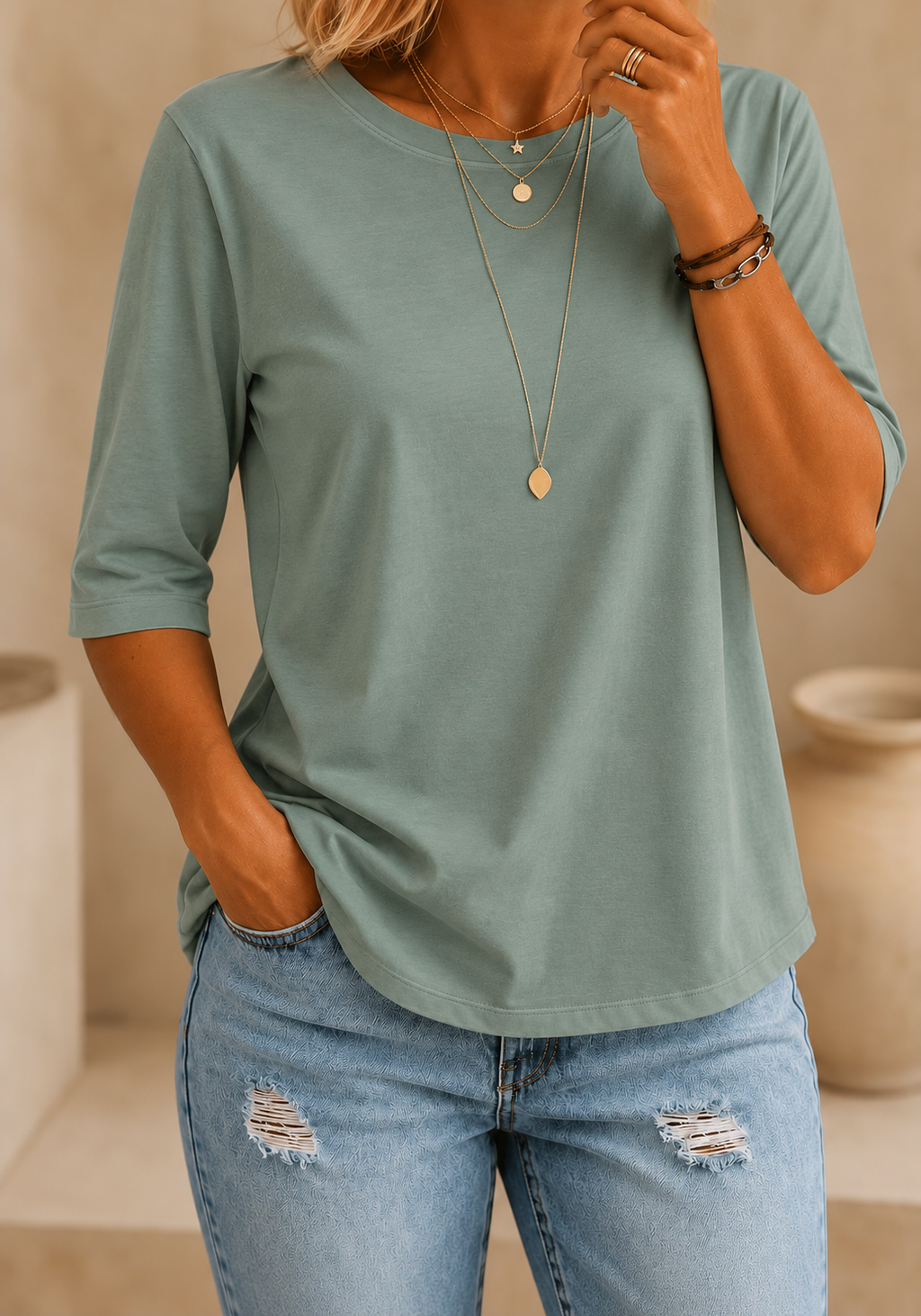 CalveraComfort – Women's Essential Round-Neck Cotton Tee