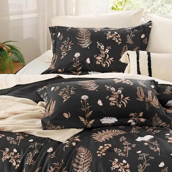 BloomNest – Reversible Botanical Floral Comforter Set with Pillow Shams