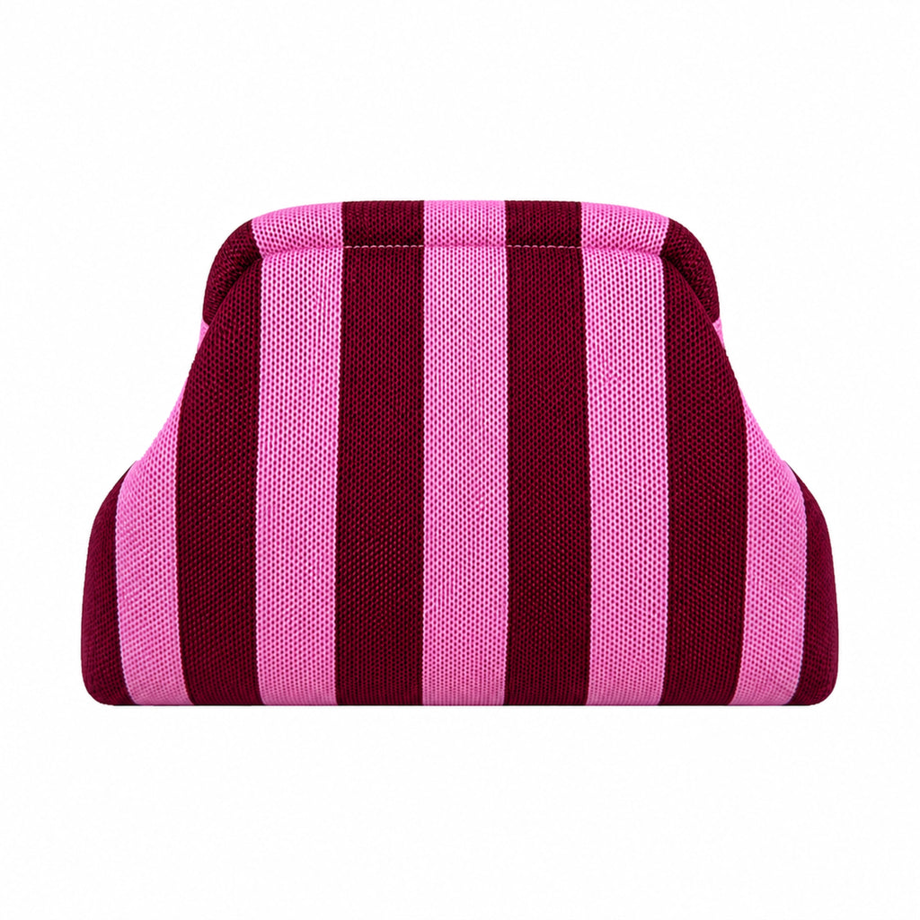 SnapKnit – Snap-Shut Knitted Makeup Bag with Wide Opening