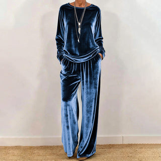 🍁VelvetEase – Women's Velvet Top & Pants Two-Piece Set