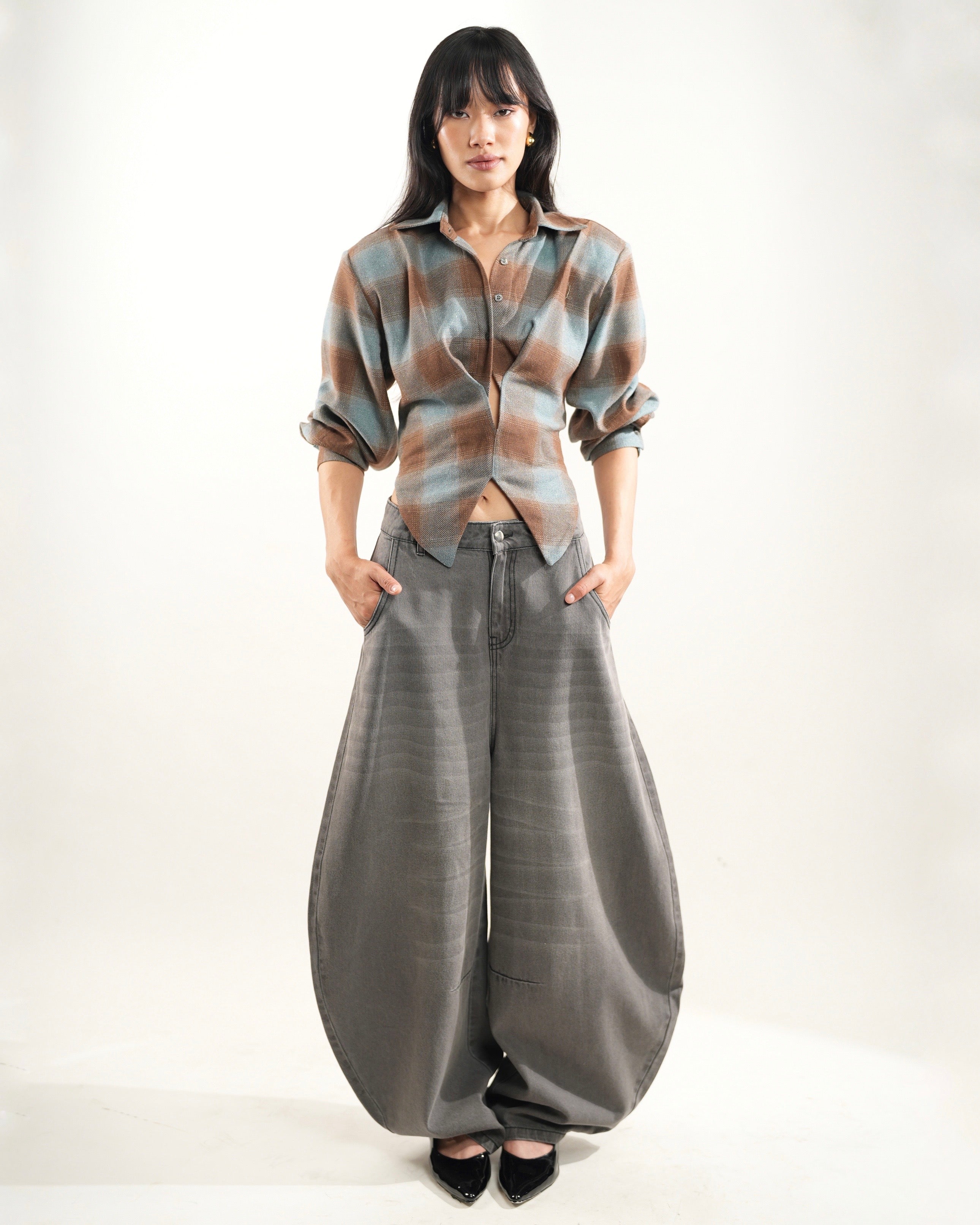 BarrelBloom – High-Rise Barrel Cut Wide-Leg Denim