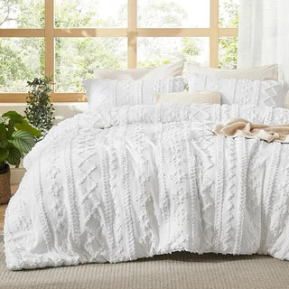 BohoCloud – Tufted Boho Comforter Set with Pillow Shams