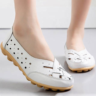 StrideEase – Women’s Leather Breathable Support Flat Shoes