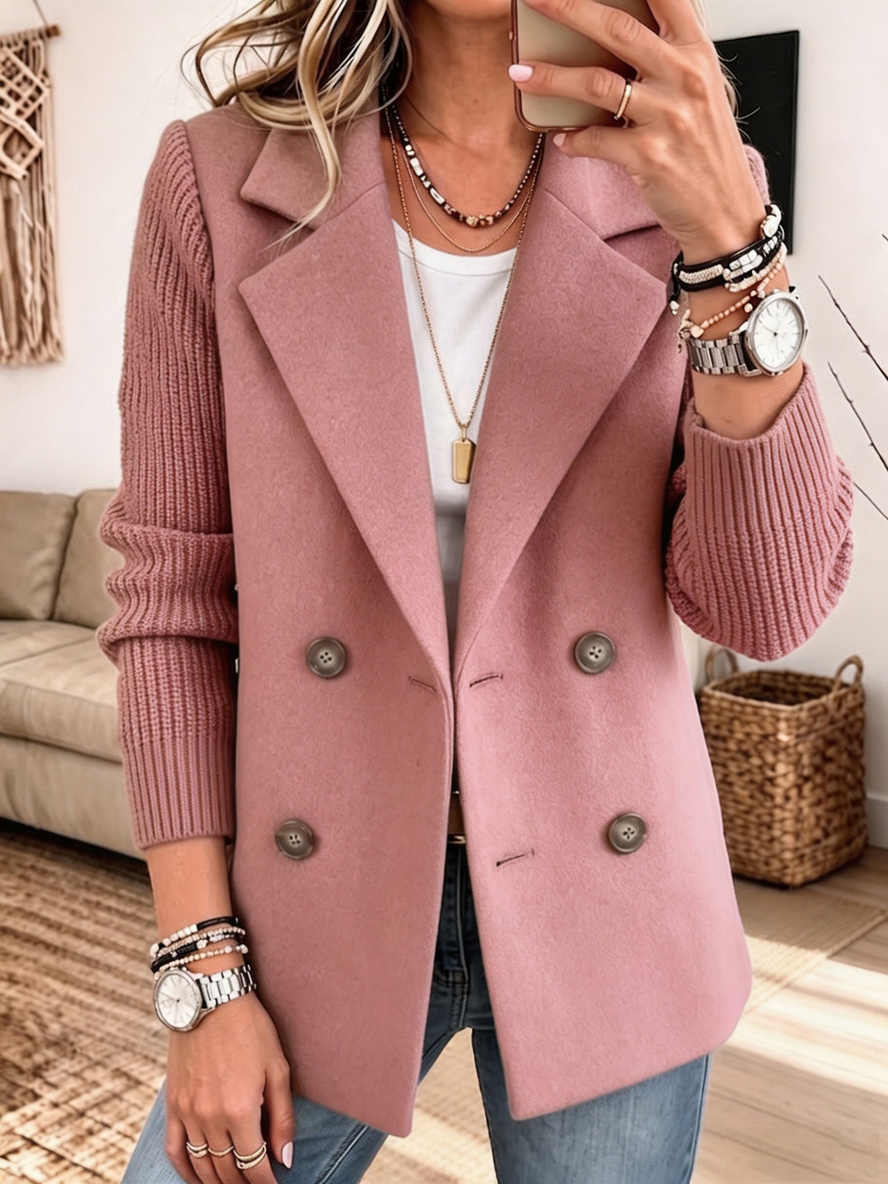 CozyLayer – 🤲⏰✨ Knit-Sleeve Blazer: Chic, Warm & Effortless