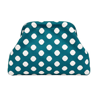 SnapKnit – Snap-Shut Knitted Makeup Bag with Wide Opening