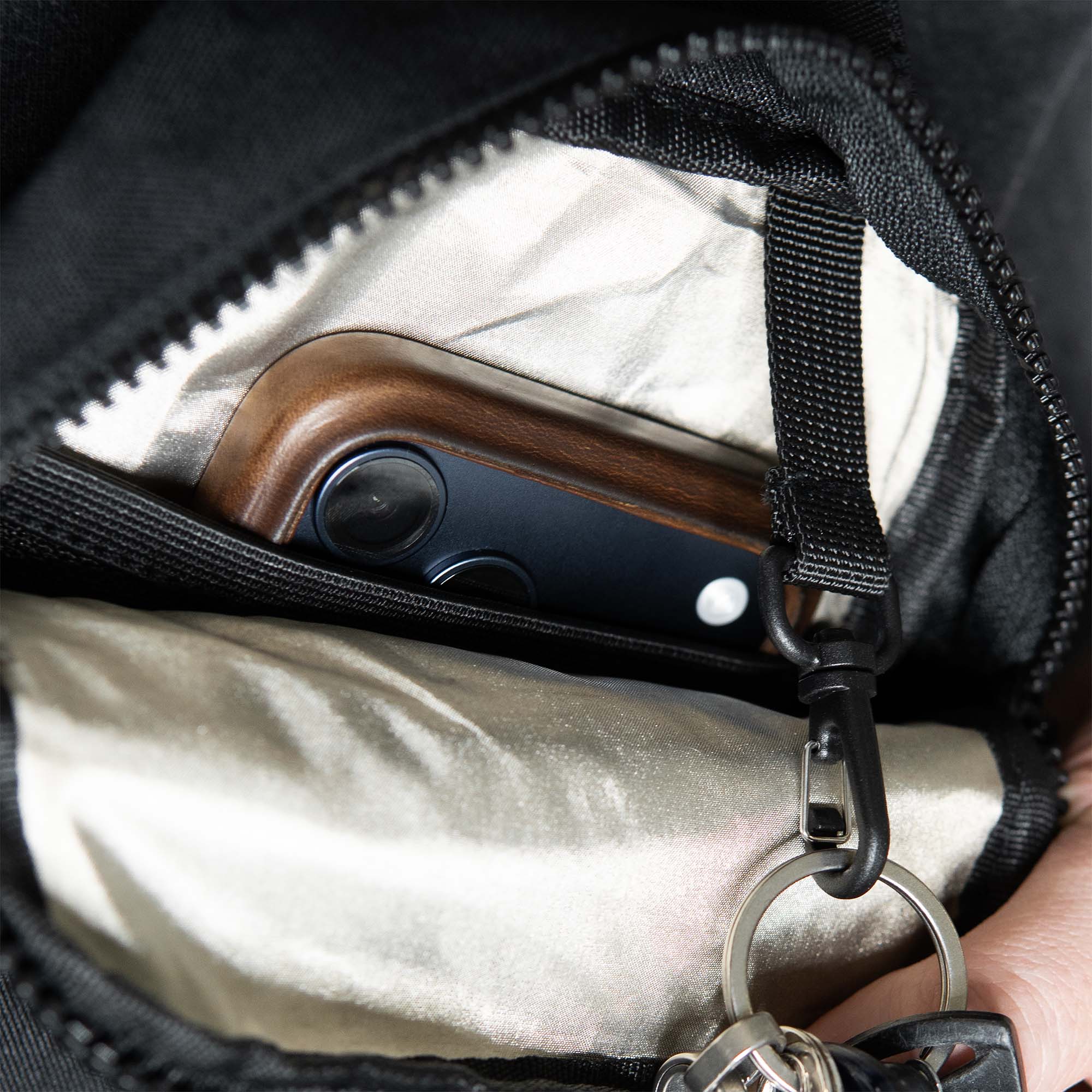 SlingGuard – Anti-Theft Everyday Sling Bag, Lightweight Crossbody Travel Pack