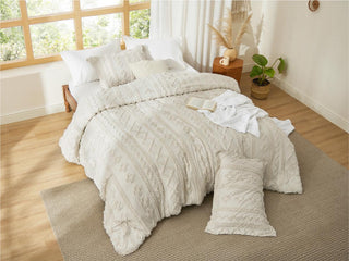 Bedsure Tufted Boho Decorative Bedding Set Comforter Boho Bed Set, GentleSoft 3 Pieces Farmhouse Shabby Chic Embroidery Bedding, Soft Jacquard Comforter for All Seasons Gifts
