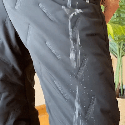 NOVARILLO water-repellent fabric demonstration