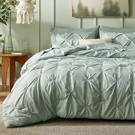 ☁️ CloudPleat – All-Season Pintuck Comforter Set