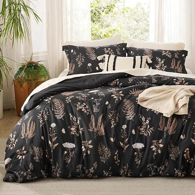 BloomNest – Reversible Botanical Floral Comforter Set with Pillow Shams