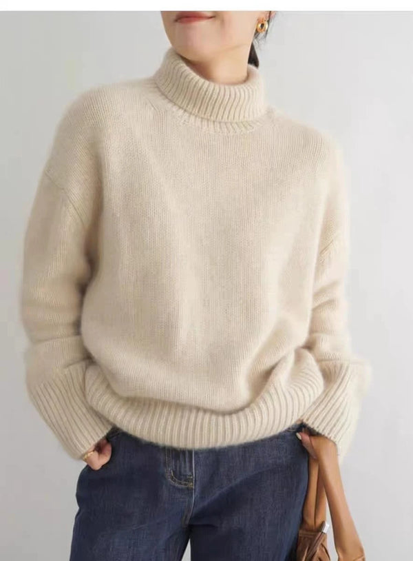 CommuteCozy – Women's Cashmere Turtleneck Sweater