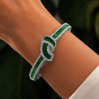 VerdeKnot – Baguette-Cut Green Sapphire Tight Knot Bracelet
