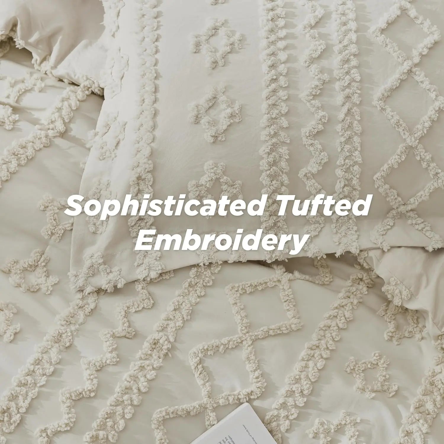 BohoCloud – Tufted Boho Comforter Set with Pillow Shams