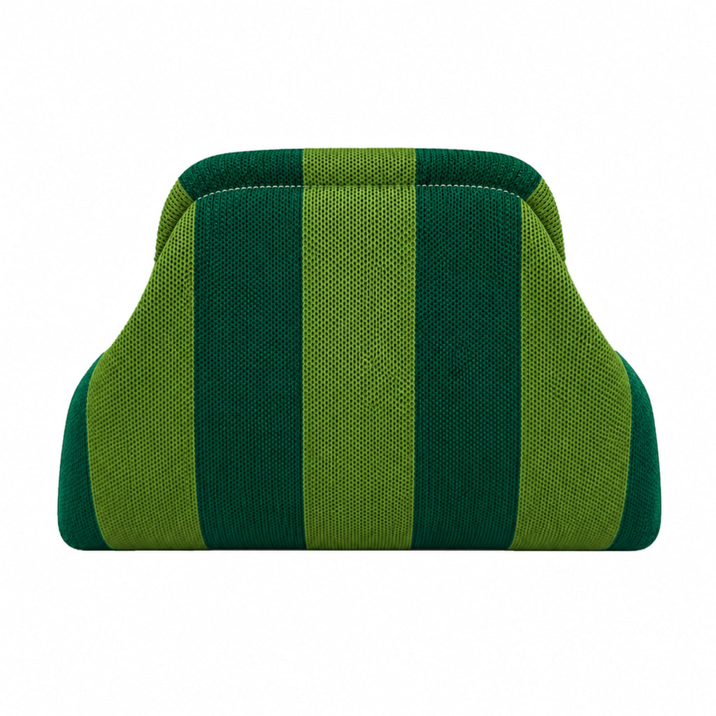 SnapKnit – Snap-Shut Knitted Makeup Bag with Wide Opening